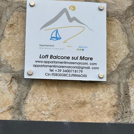 Loft Balcone Sul Mare Lejlighed Letojanni Eksteriør billede