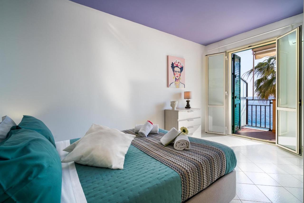 Loft Balcone Sul Mare Lejlighed Letojanni Eksteriør billede